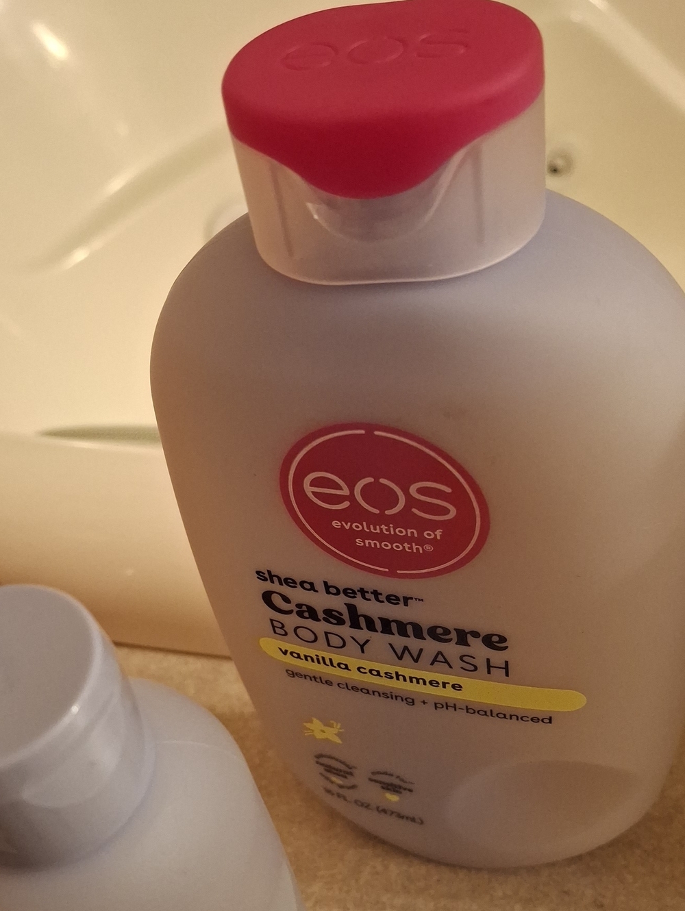 eos Shea Better Cashmere Body Wash & Body Oil Set (Vanilla Cashmere)